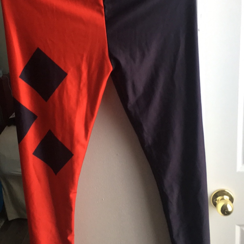 Sale 🎈LN Harley Quinn Leggings DC Comics Batman